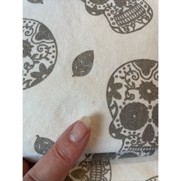 Spellbound Glittery Skulls Table Runner Halloween 14.5"x68" Party Fall Autumn - Picture 5 of 7